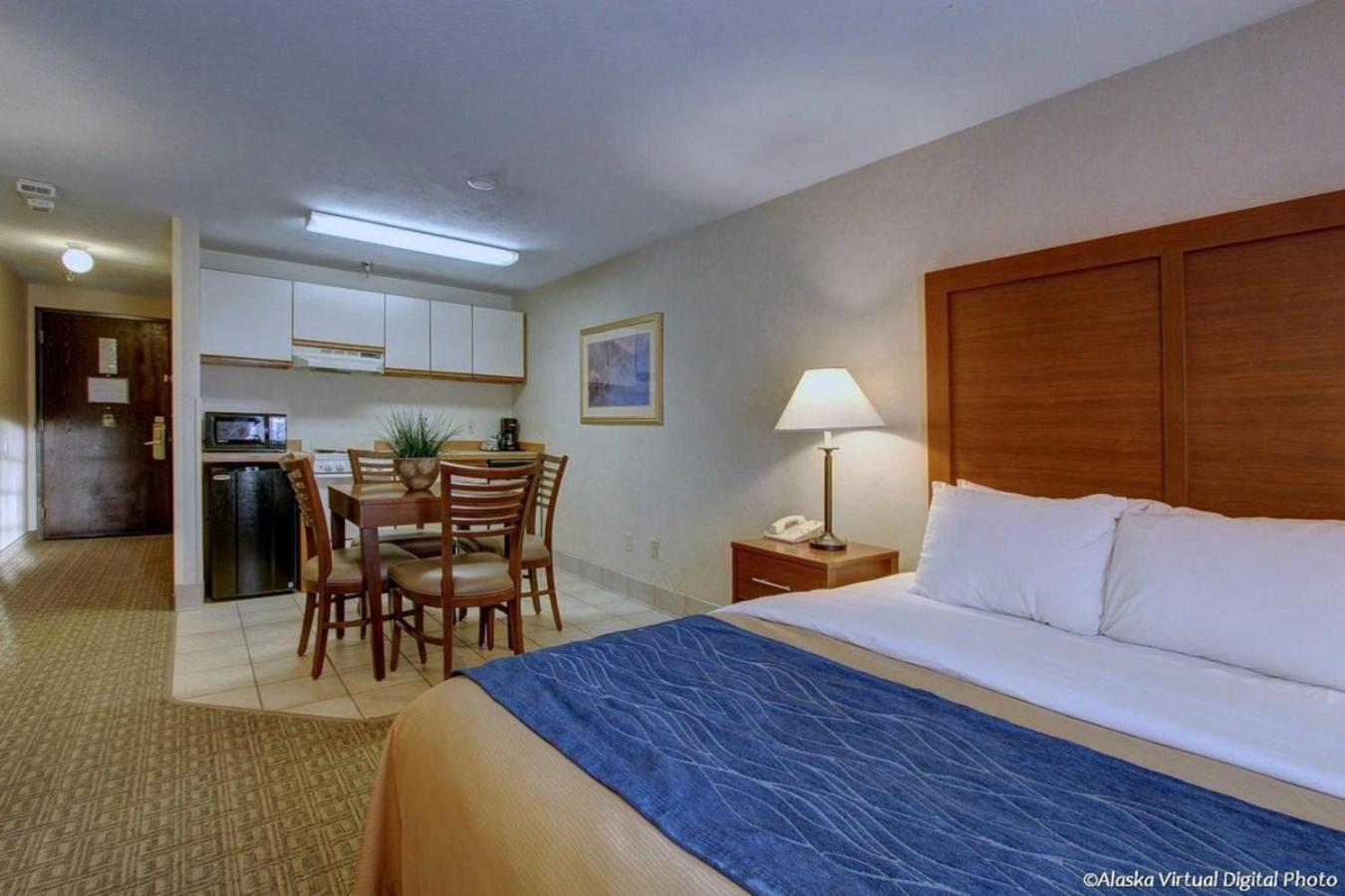 Wingate By Wyndham Anchorage Downtown - Ship Creek Hotel Bagian luar foto