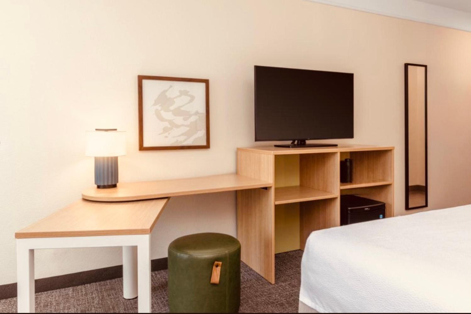 Wingate By Wyndham Anchorage Downtown - Ship Creek Hotel Bagian luar foto