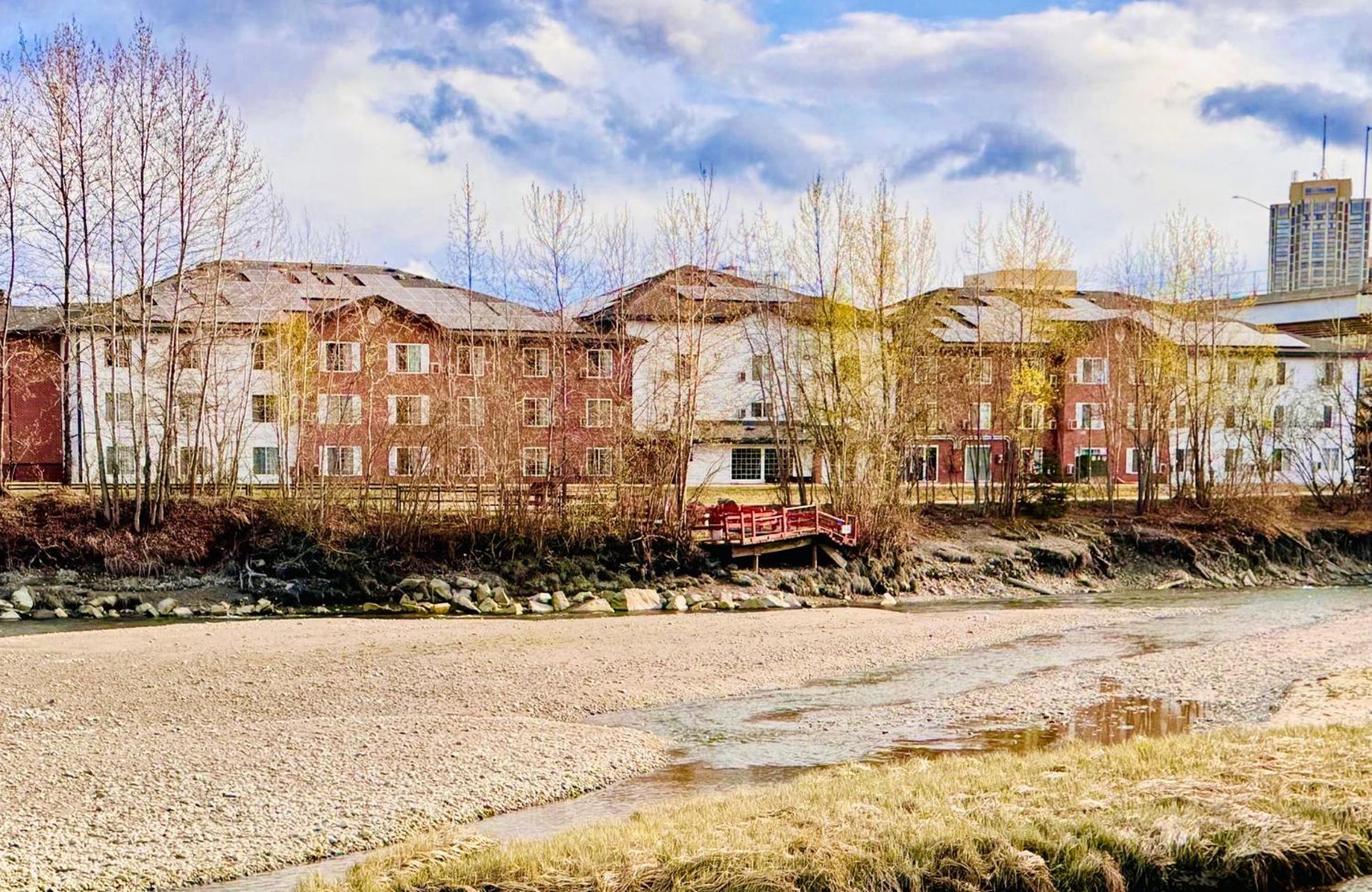 Wingate By Wyndham Anchorage Downtown - Ship Creek Hotel Bagian luar foto
