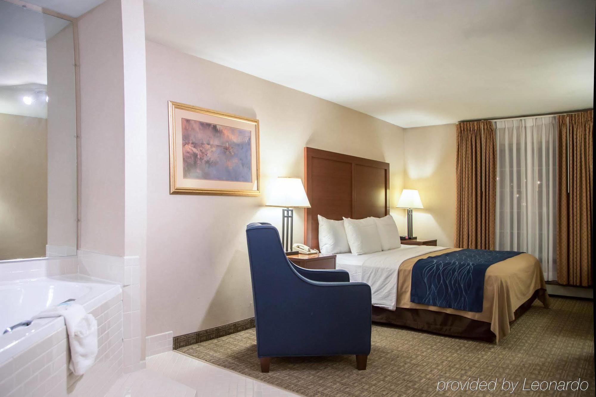 Wingate By Wyndham Anchorage Downtown - Ship Creek Hotel Bagian luar foto