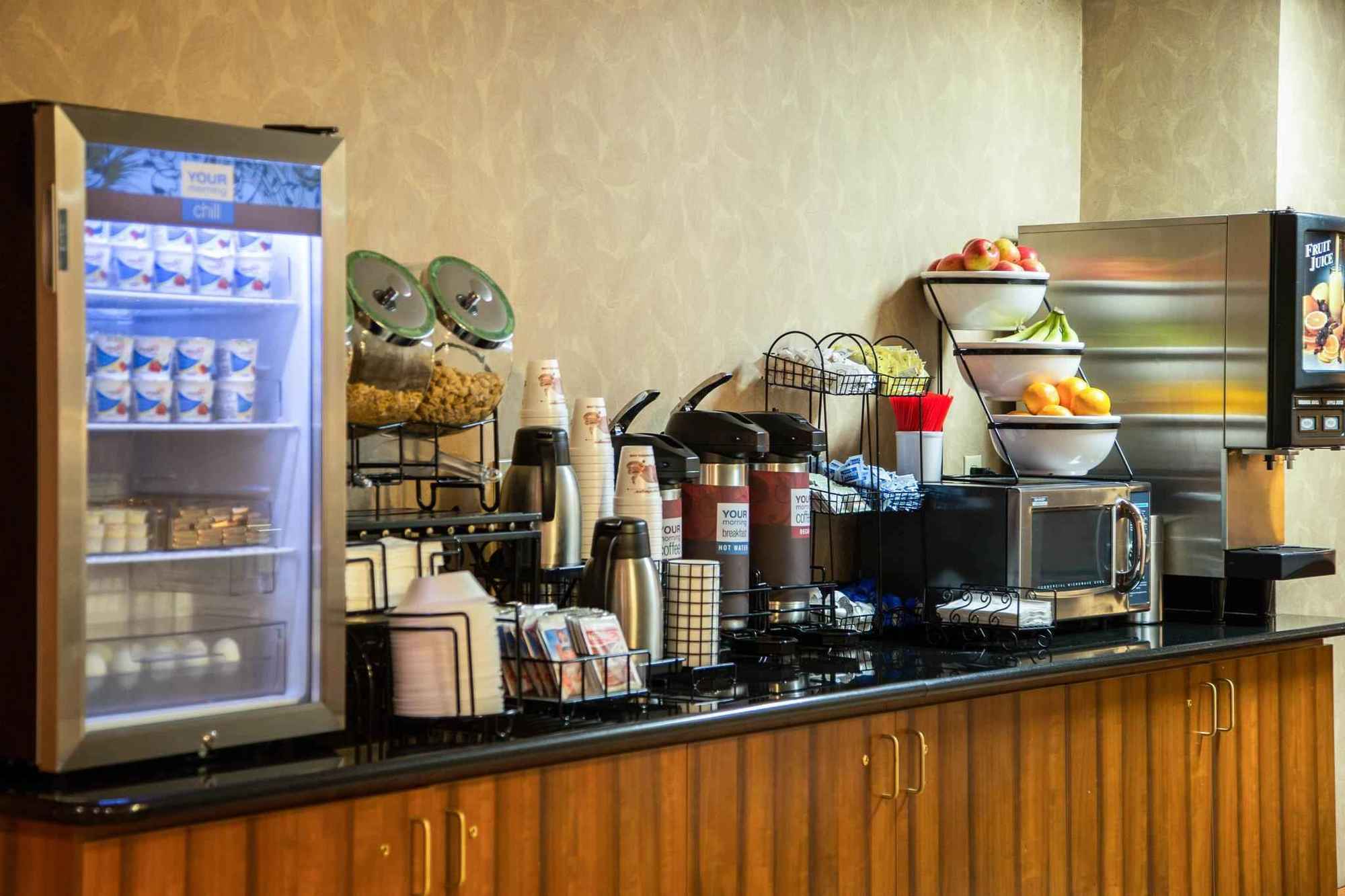 Wingate By Wyndham Anchorage Downtown - Ship Creek Hotel Bagian luar foto